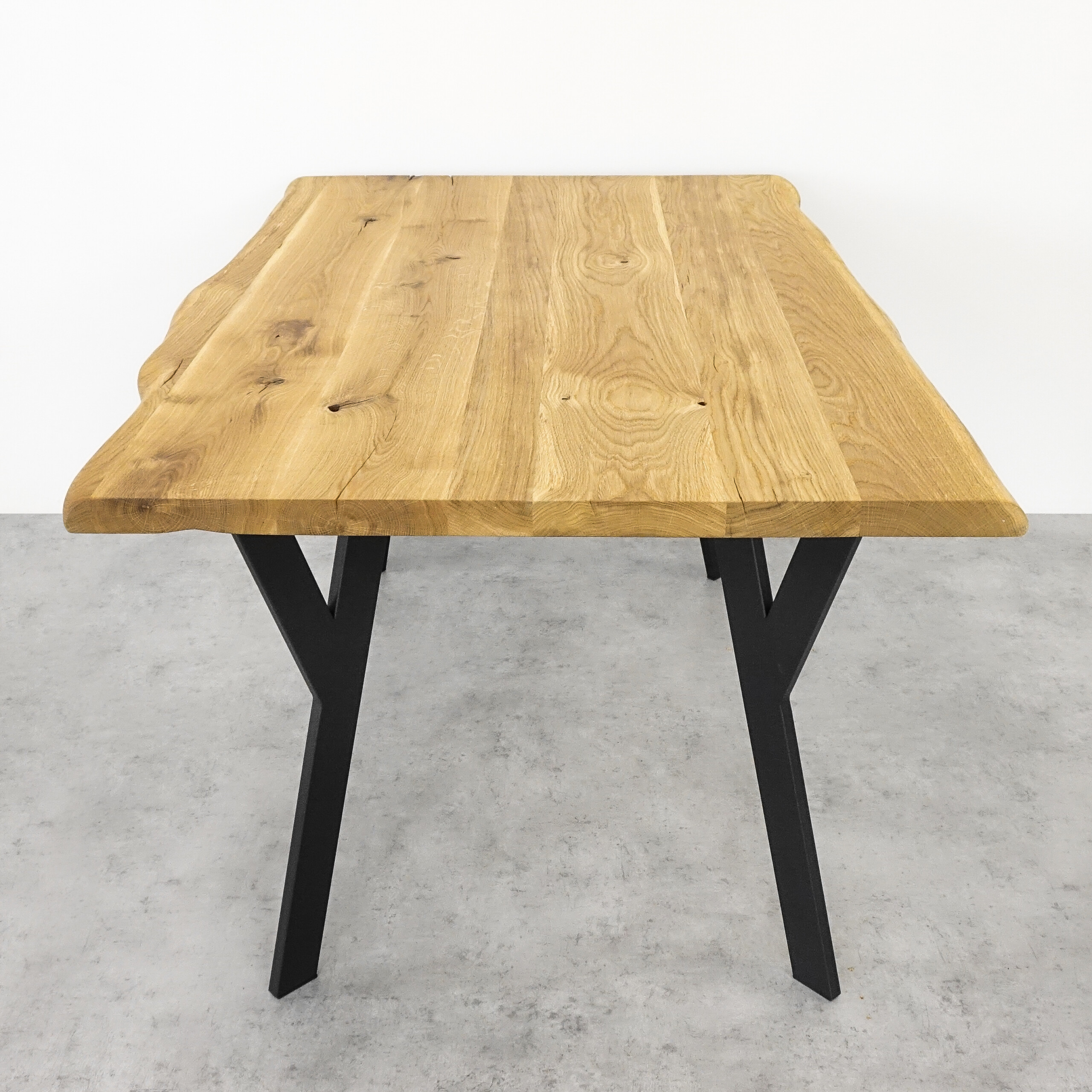 Metallist lauajalad Y